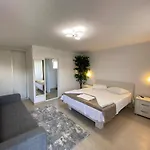 Suzana Garden 招待所