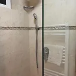 招待所 Suzana Garden