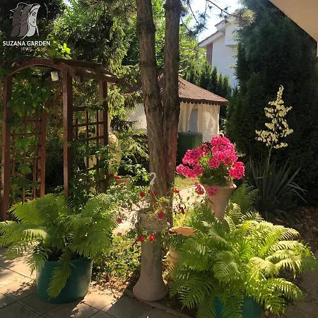 Pensión Suzana Garden 4*