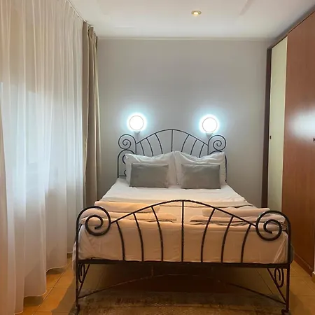Suzana Garden 招待所 4*
