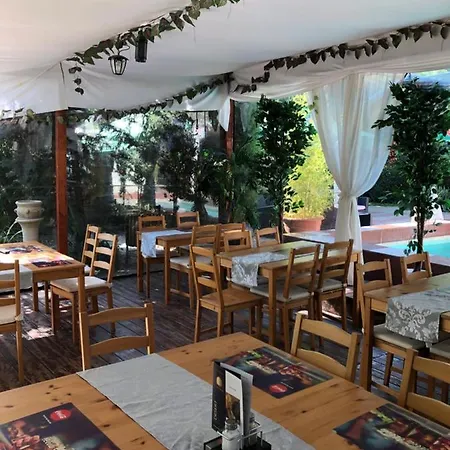 Suzana Garden ゲストハウス