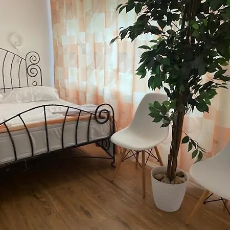 Suzana Garden Гостевой дом 4*