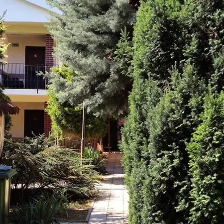 Suzana Garden Pensiune