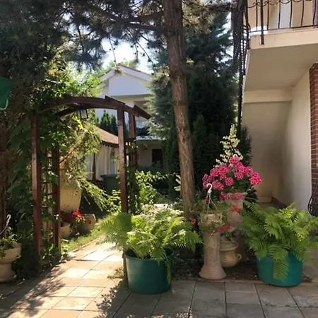 Suzana Garden 4*