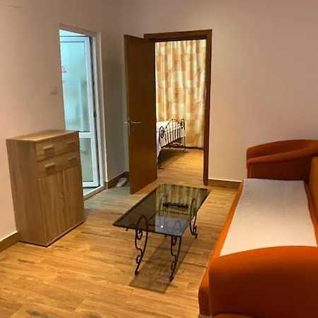 ゲストハウス Suzana Garden ヴィーナス