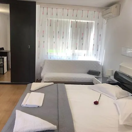 Suzana Garden ヴィーナス