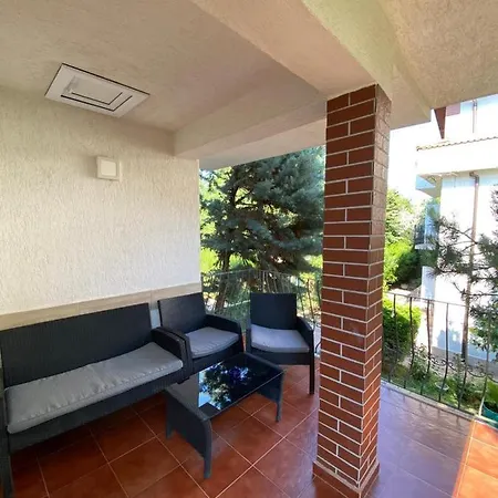 ゲストハウス Suzana Garden ヴィーナス