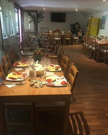 Suzana Garden Pensiune 4*