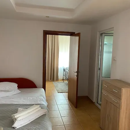 Pensiune Suzana Garden 4*