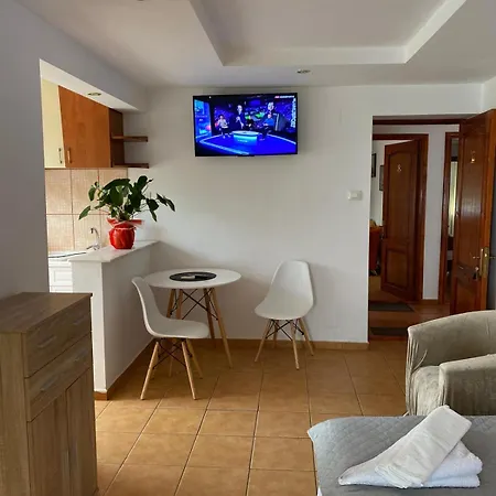 Suzana Garden Pensiune Venus