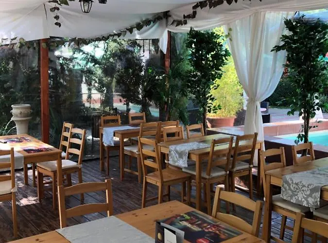 Suzana Garden Гостевой дом