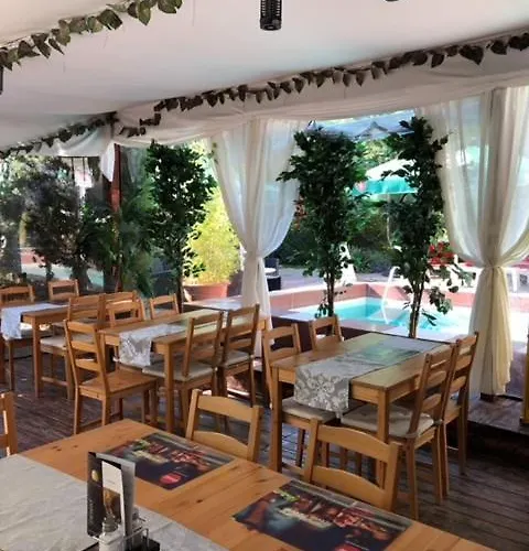 Suzana Garden Гостевой дом Венус