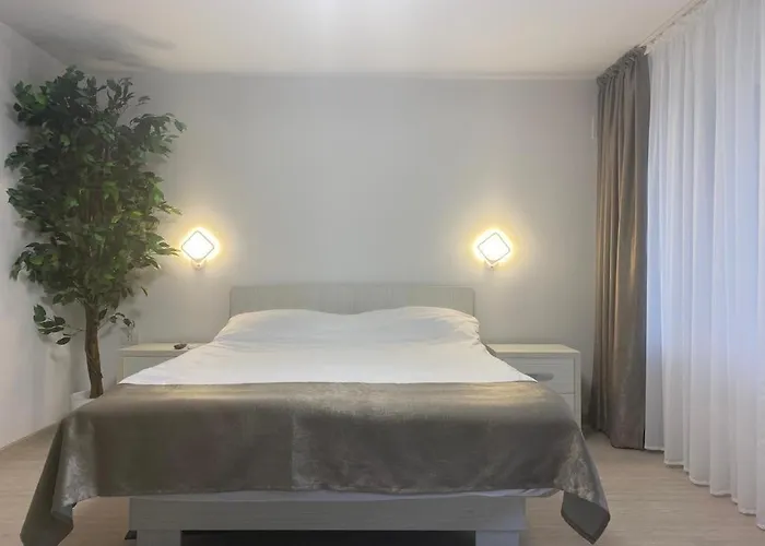 Suzana Garden Венус