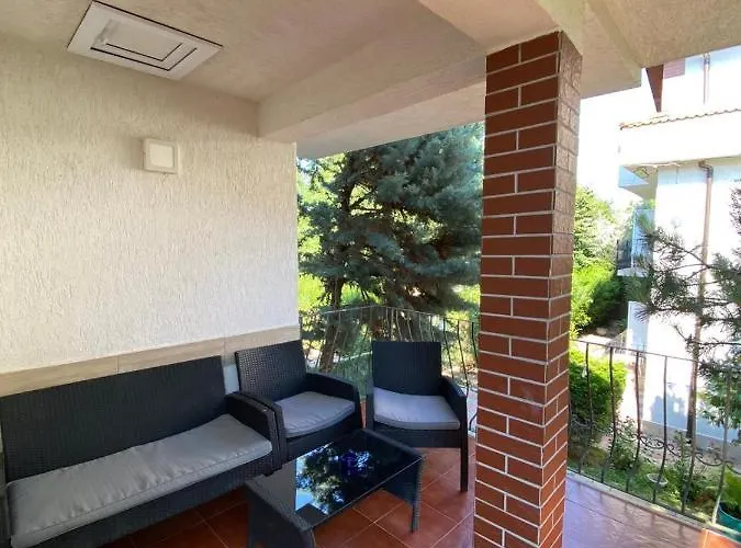 Гостевой дом Suzana Garden Венус