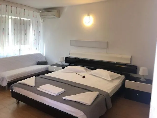 Suzana Garden Гостевой дом Венус